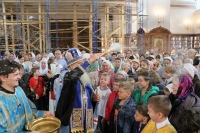 «С Богом за знаниями!»: митрополит Артемий совершил молебен перед началом учебного года в кафедральном соборе